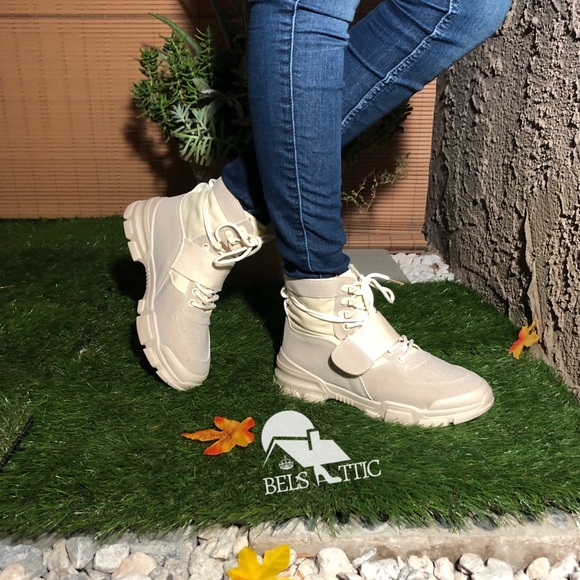 Retro Cream High Top Lace Up Sneaker Boot - Picture 6 of 7